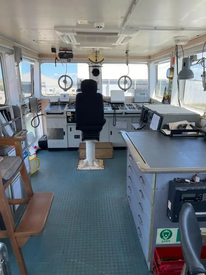 Bateaux de travail à vendre