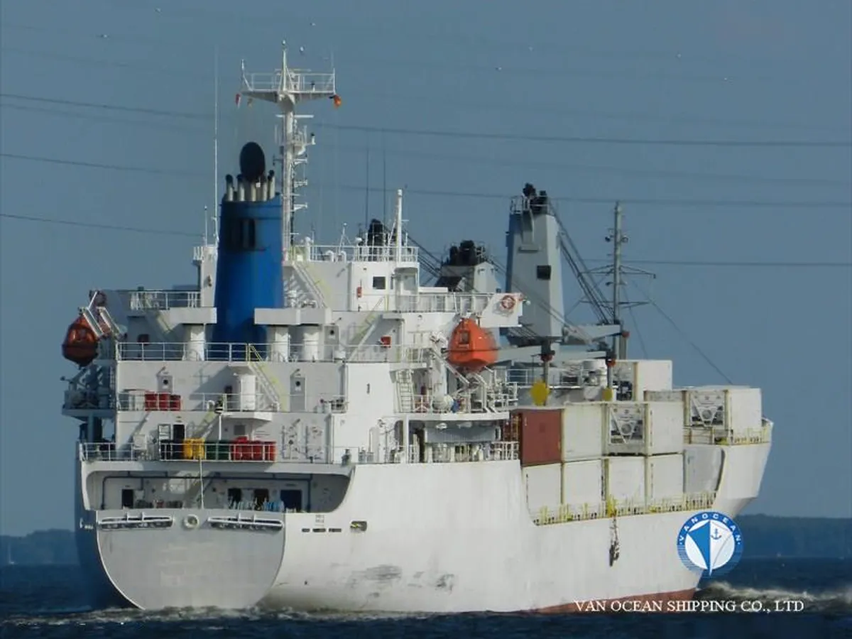 Navire frigorifique à vendre