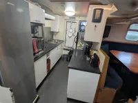 Navire d'arpentage à vendre