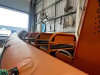 Bateaux de travail à vendre