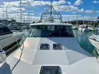 Navire de recherche à vendre