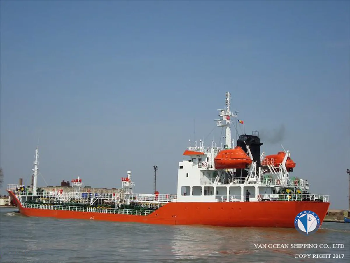 Pétrolier / chimiquier à vendre