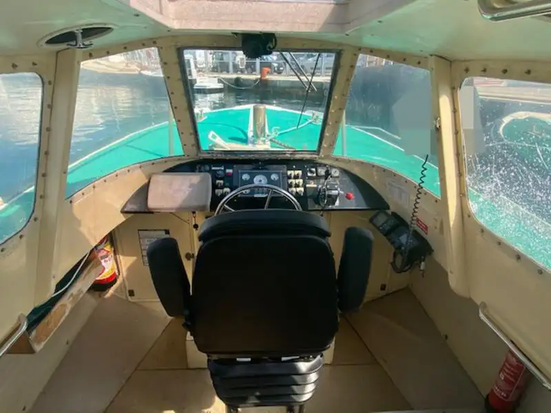 Bateau pilote à vendre