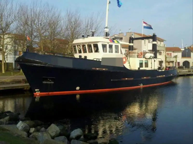 Bateau patrouilleur à vendre
