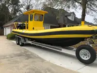 Bateau pneumatique rigide à vendre