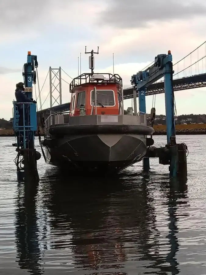 Bateaux de travail à vendre