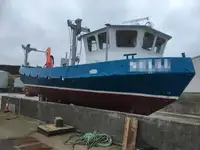 Bateaux de travail à vendre