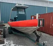 Bateaux de travail à vendre