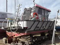 Bateaux de travail à vendre