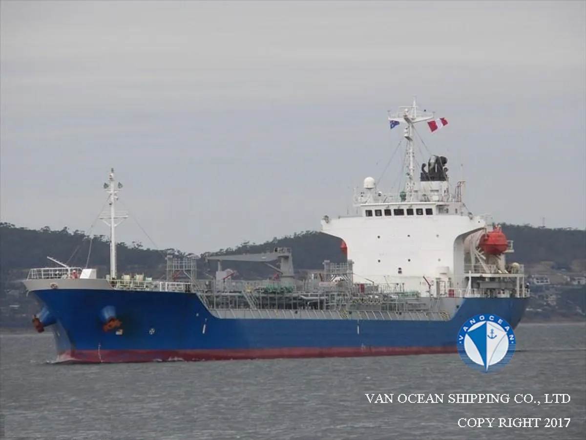 Pétrolier / chimiquier à vendre