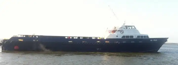 Bateau de transport d'équipage à vendre