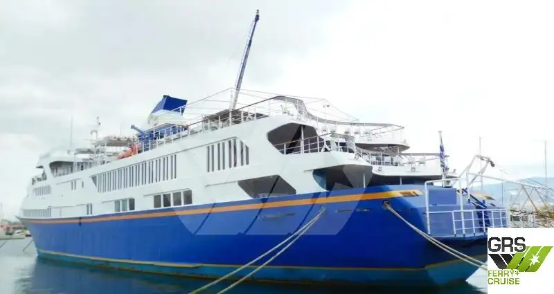 Navire de passagers à vendre