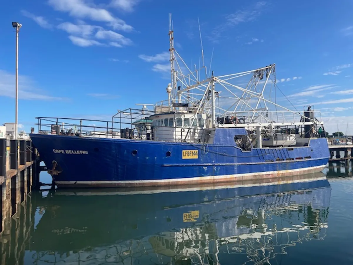 Chalutier à vendre