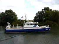 Bateau patrouilleur à vendre
