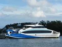 Navire-ferry à vendre