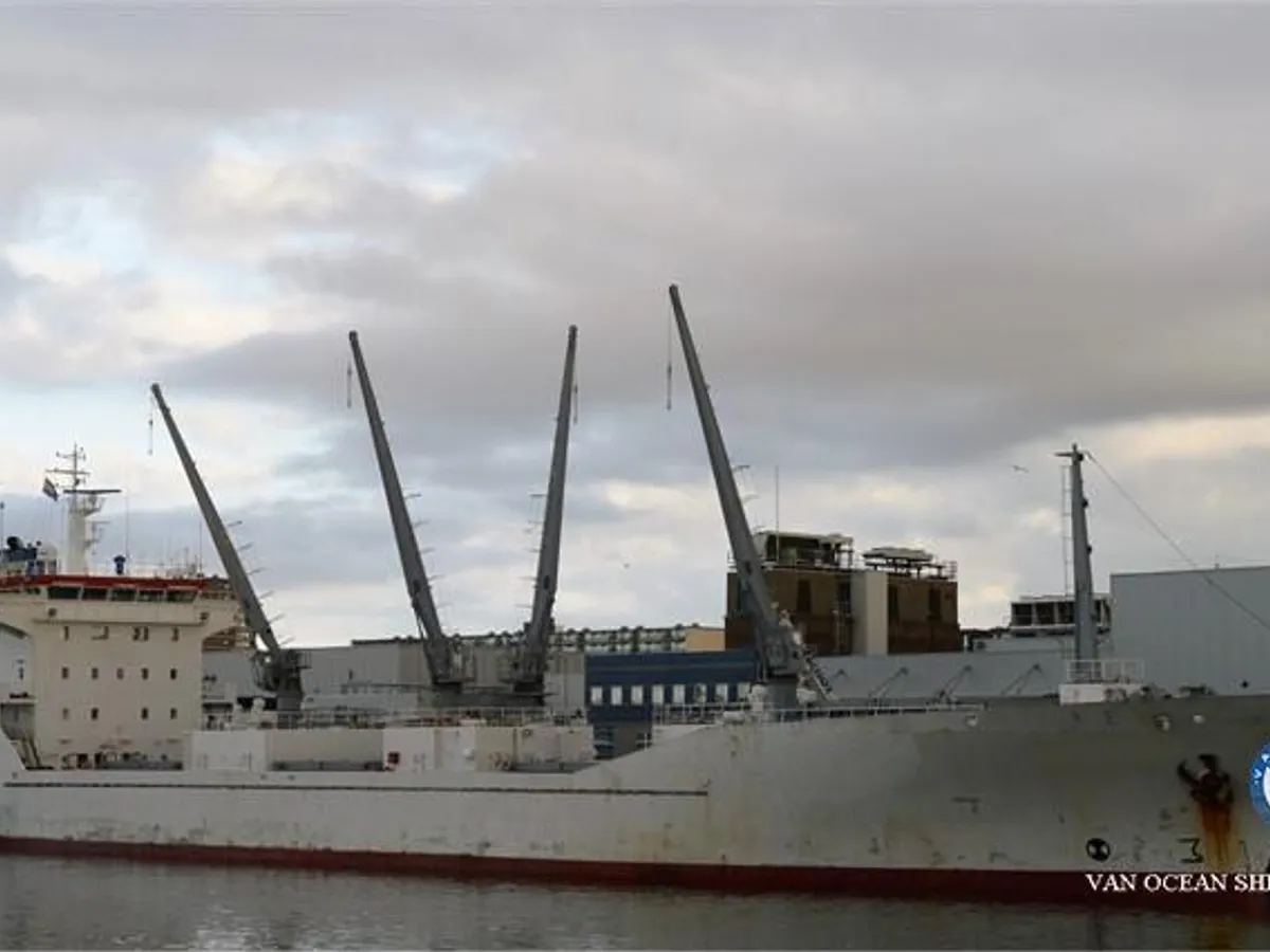 Navire frigorifique à vendre