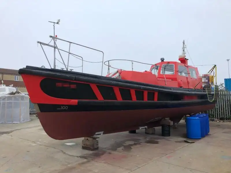 Bateau pilote à vendre