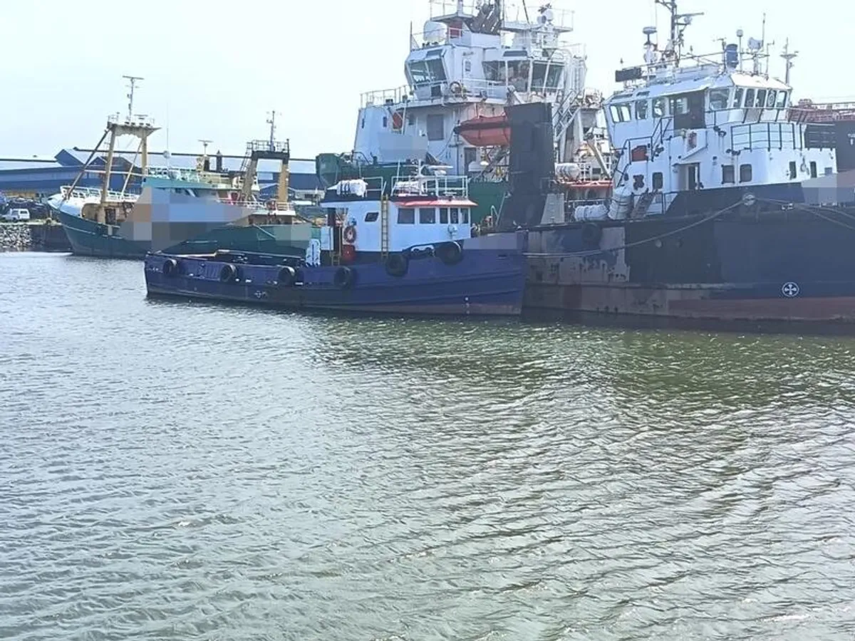 Navire d'approvisionnement à vendre