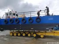 Bateaux de travail à vendre