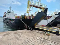 Navire de débarquement, citerne à vendre