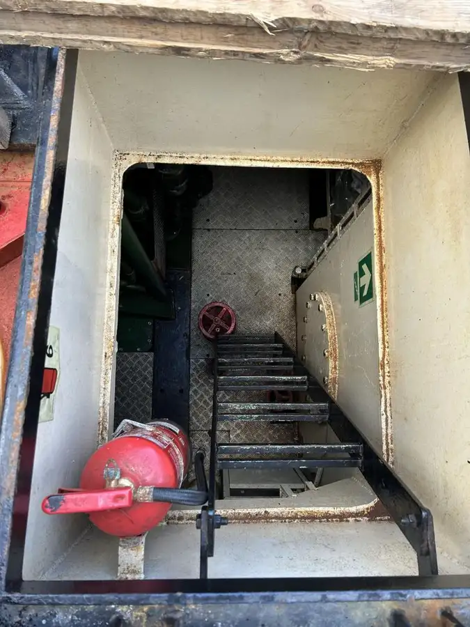 Bateaux de travail à vendre