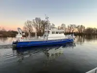 Navire d'arpentage à vendre