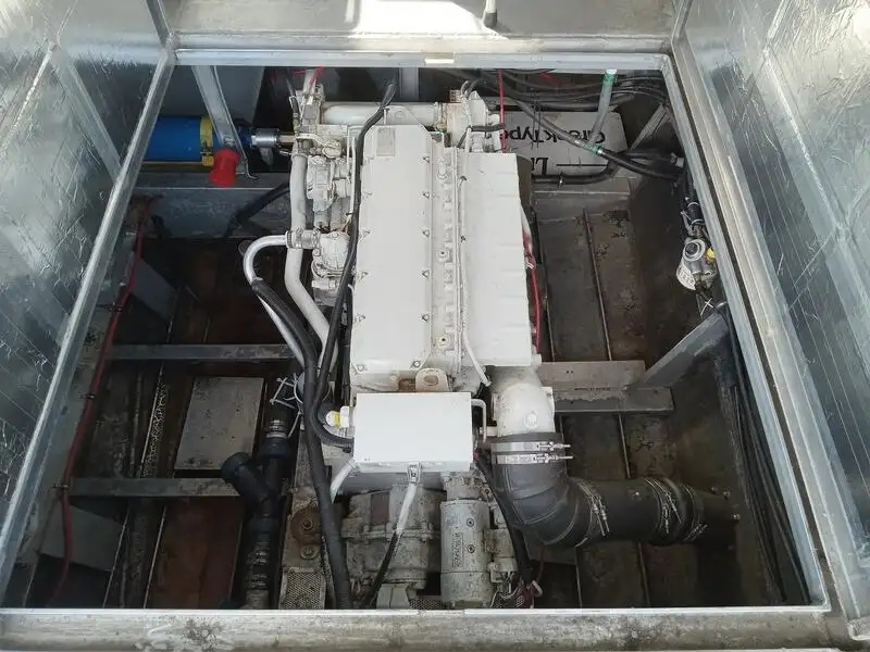 Bateau de transport d'équipage à vendre