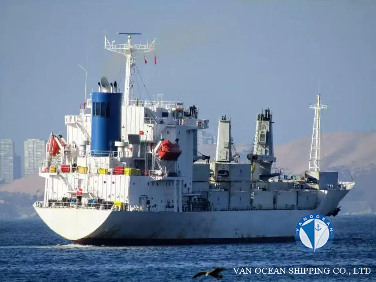 Navire frigorifique à vendre