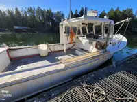 Navire de transformation de poisson à vendre