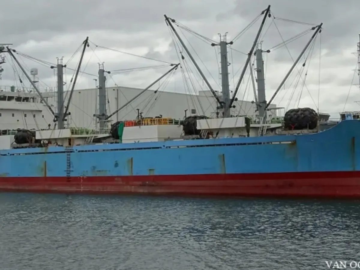 Navire frigorifique à vendre