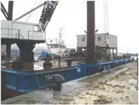Navire grue à vendre