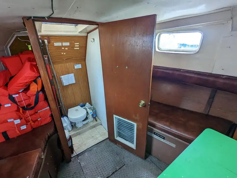 Bateaux de travail à vendre
