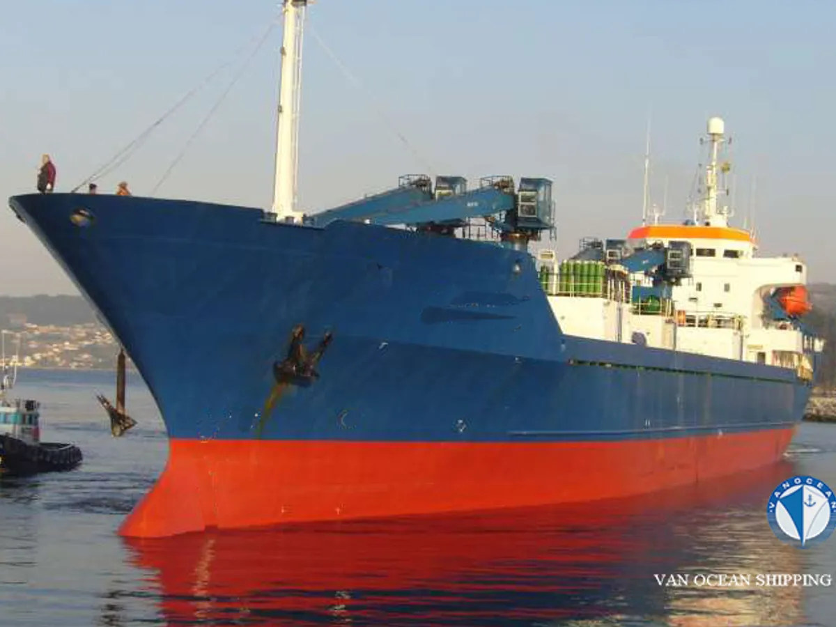 Navire frigorifique à vendre