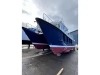 Navire d'arpentage à vendre