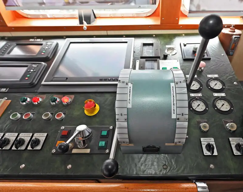 Bateaux de travail à vendre