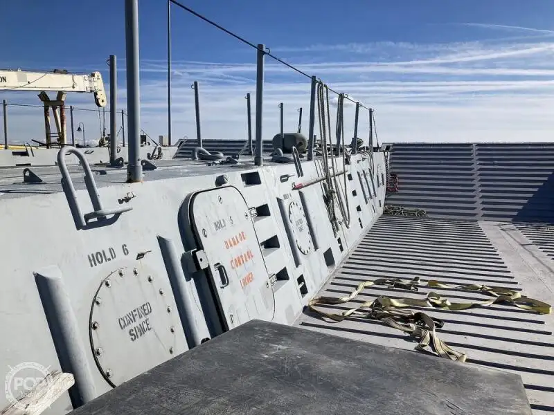 Navire de débarquement, citerne à vendre
