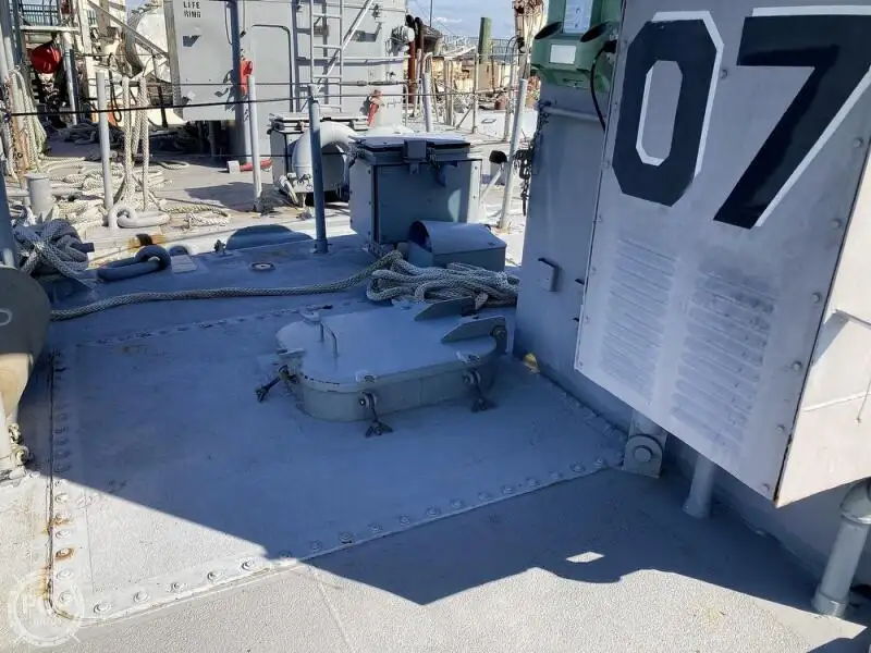 Navire de débarquement, citerne à vendre