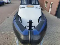 Bateau pneumatique semi-rigide à vendre