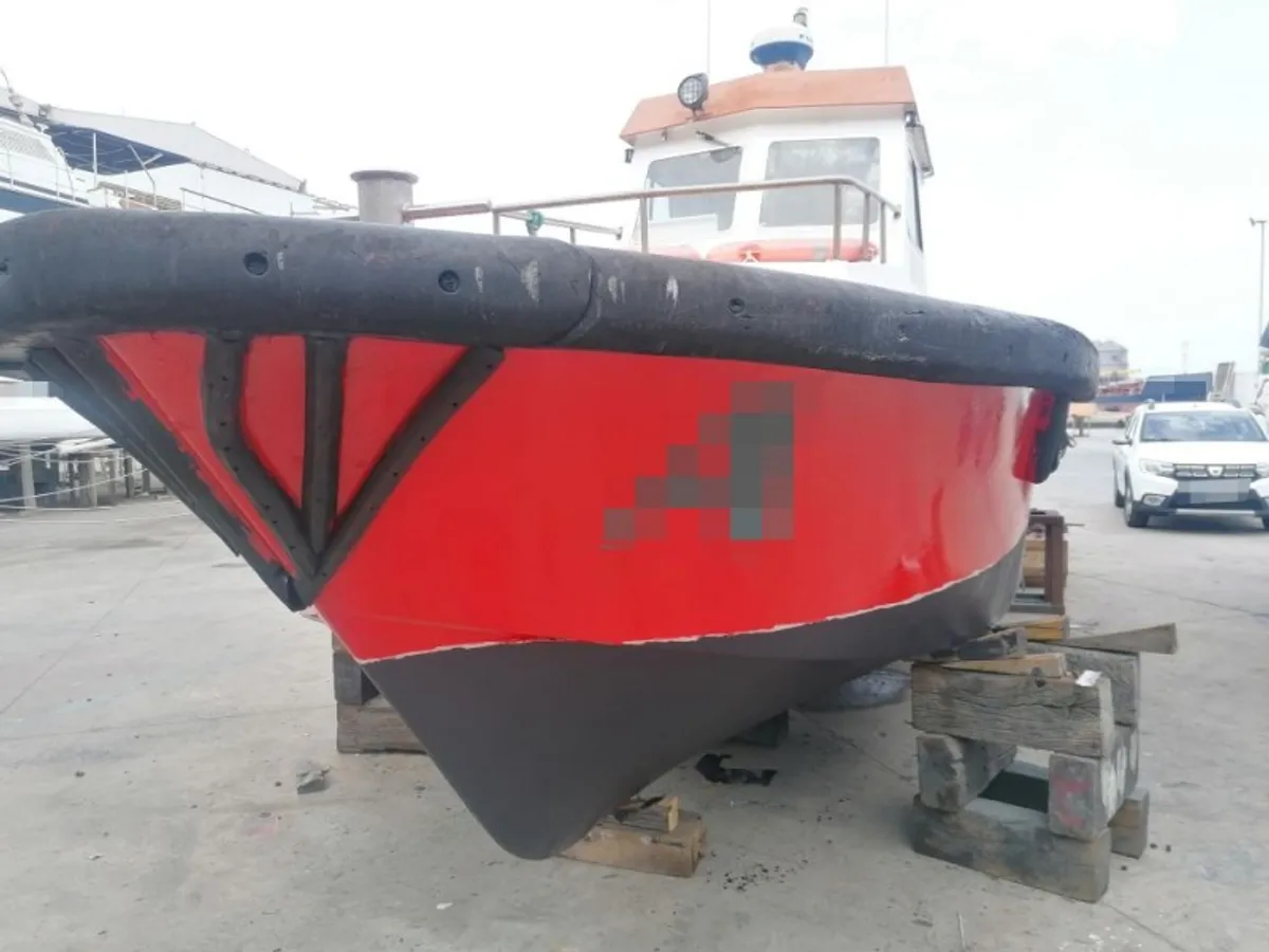 Bateaux de travail à vendre