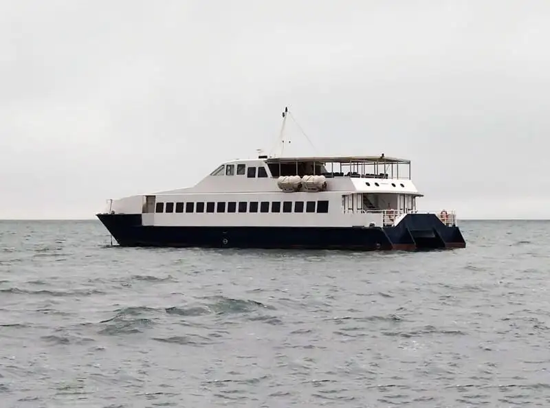 Navire-ferry à vendre