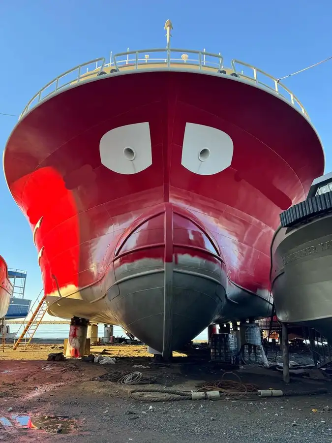 Chalutier de pêche à vendre