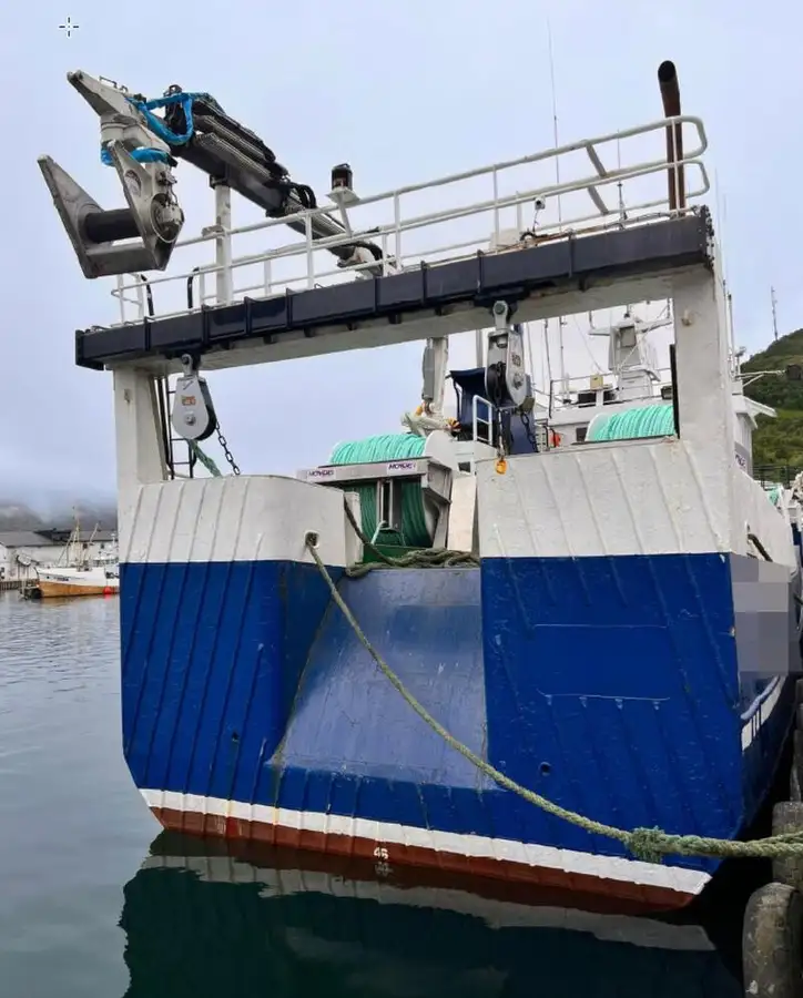 Chalutier de pêche à vendre