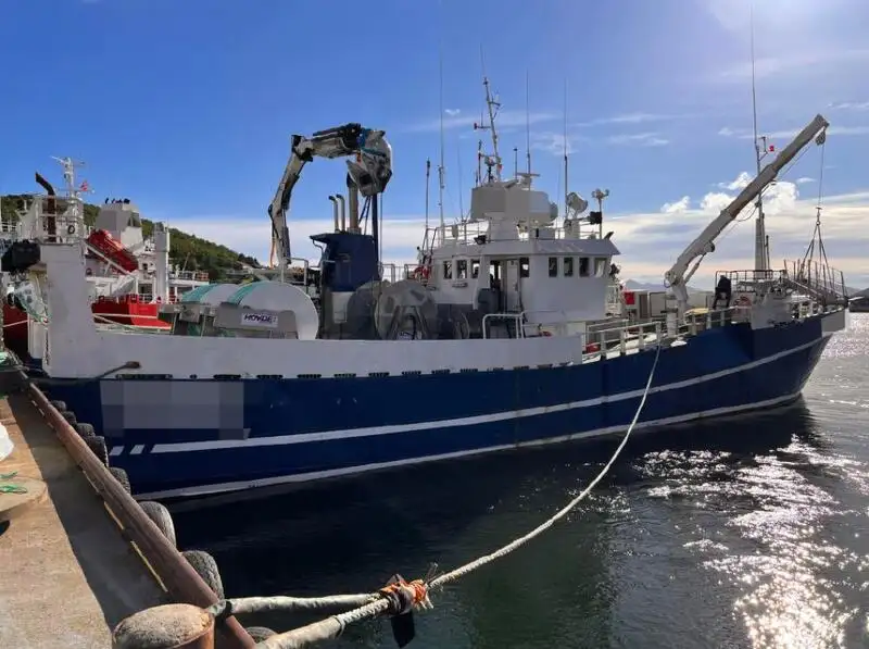 Chalutier de pêche à vendre