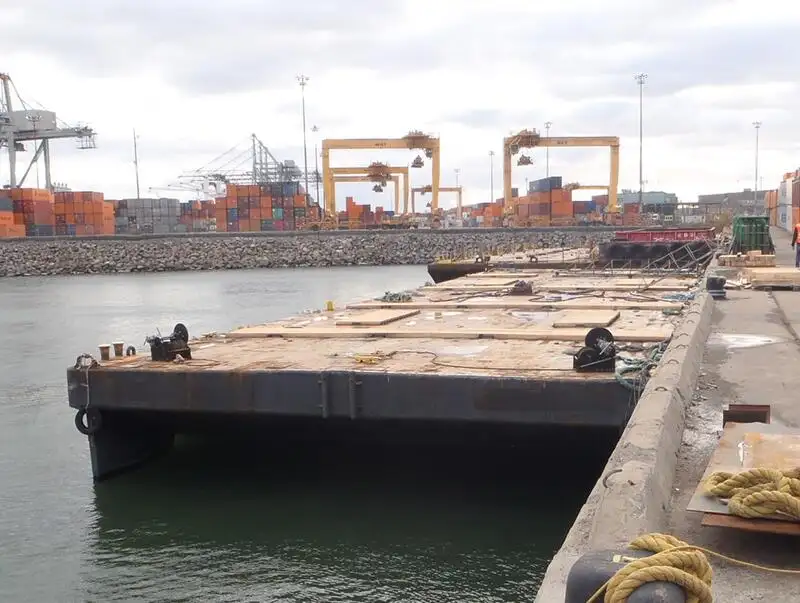 Barge à vendre