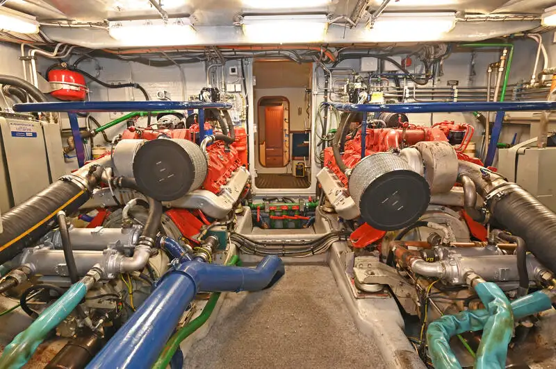 Bateau d'équipage à vendre