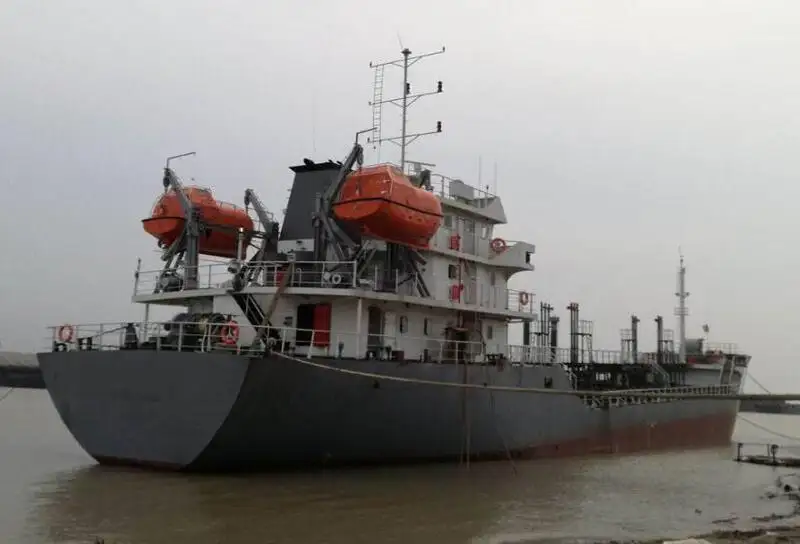 Pétrolier, Chimiquier à vendre