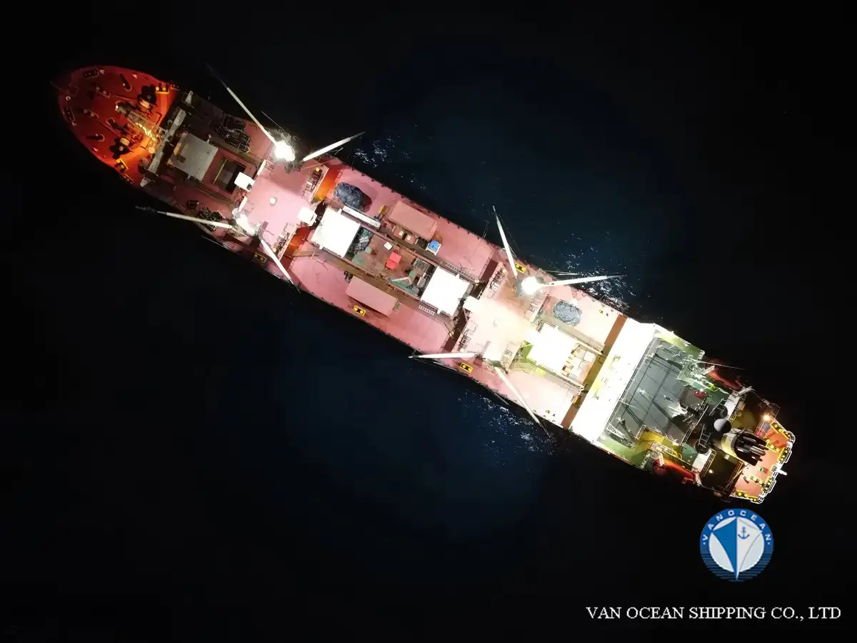 Navire frigorifique à vendre