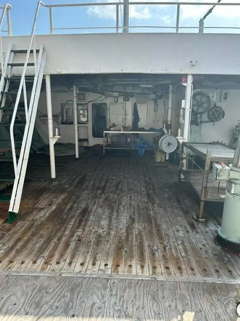 Chalutier de pêche à vendre