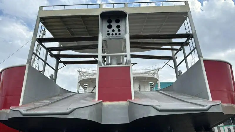 Chalutier de pêche à vendre