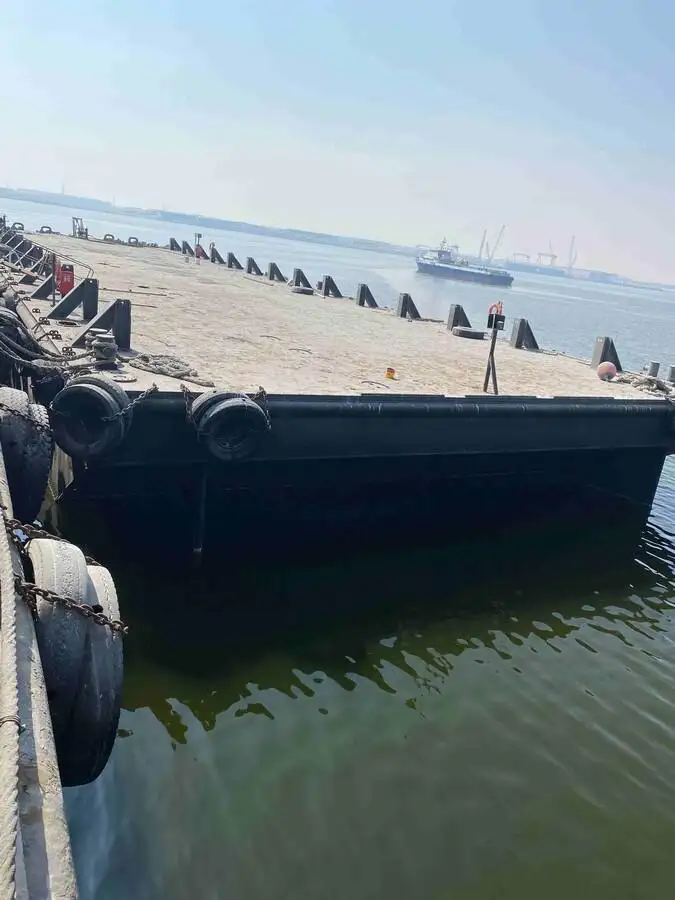 Barge à vendre